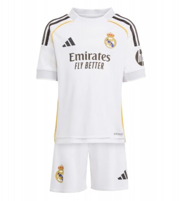 Real Madrid Jude Bellingham #5 Hjemmebanetrøje Børn 2025-26 Kortærmet (+ Korte bukser)